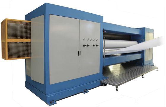 เครื่องปฏิทินลายนูนความเร็วสูง 520 × 3700 สำหรับผ้านอนวูฟเวน